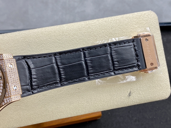 ウブロコピー時計角部分ディテール